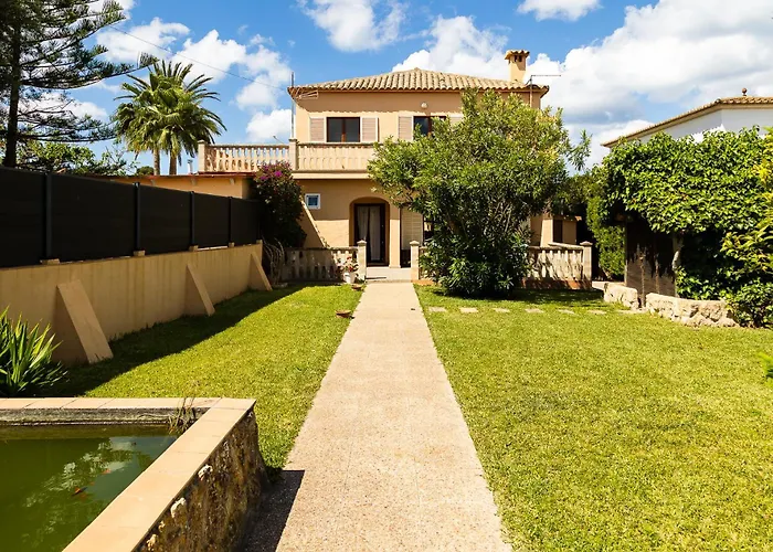 Villa Ca Na Susana. 3 Km From The Nearest Beach