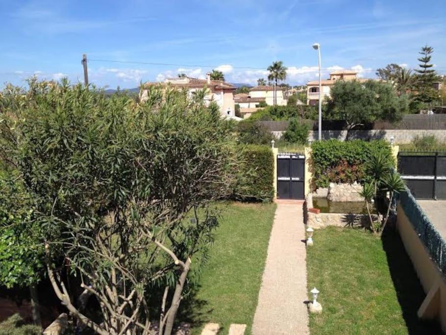 Ca Na Susana. 3 Km From The Nearest Holiday home *